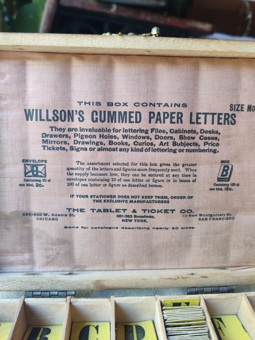 Antique Willson's Gummed Paper Letters Table & Ticket Co Dovetailed Wood Box